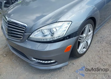 2013 Mercedes-Benz S 550 из США, поврежденный, VIN WDDNG7DB3DA505557